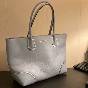 Michael Kors tote